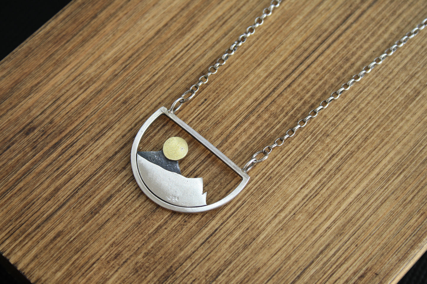 BEINN Half Circle Mountain Range